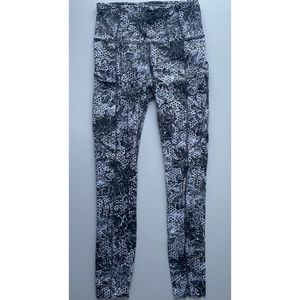 Lululemon Fast & Free 7/8 right - size 4